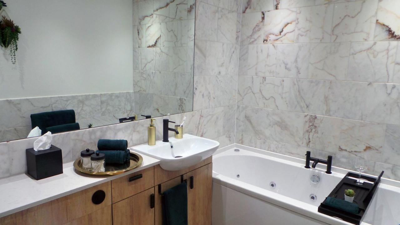 Luxury 1 Bedroom Duplex With Free Parking Plymouth Ngoại thất bức ảnh